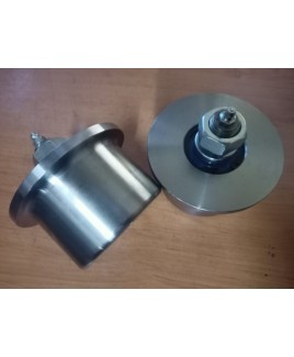 RODILLO DE HIERRO CON SOLAPA Y ENGRASADOR